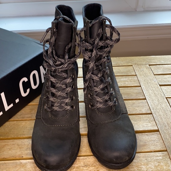 Sorel - Picture 2 of 8